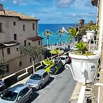 La Casa Sulle Mura Di Vista Mare Tropea