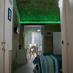 La Casa Sulle Mura Di Vista Mare Apartmán *