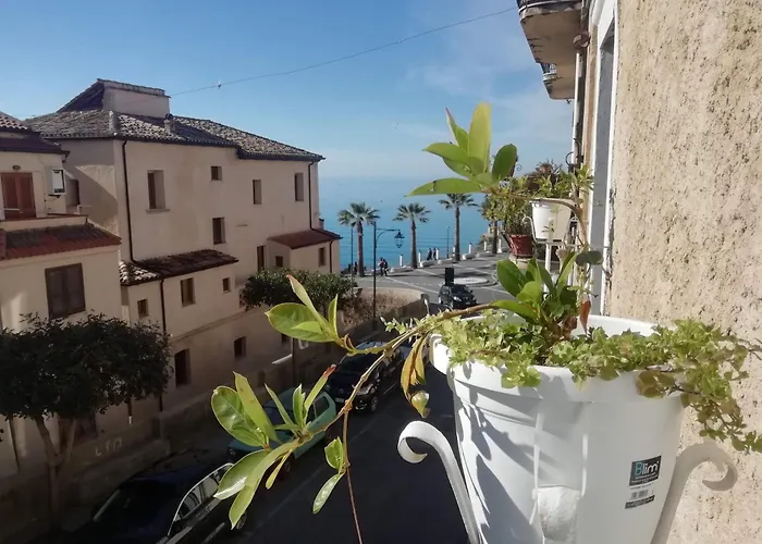 La Casa Sulle Mura Di Vista Mare * טרופאה