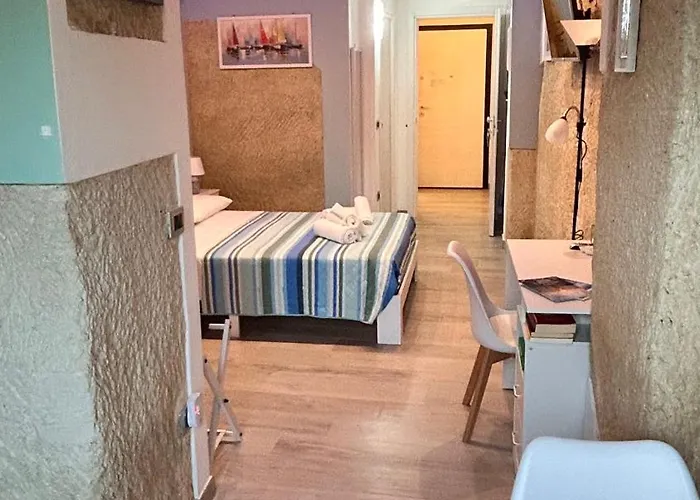 La Casa Sulle Mura Di Vista Mare * טרופאה