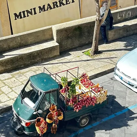 La Casa Sulle Mura Di Vista Mare * Tropea