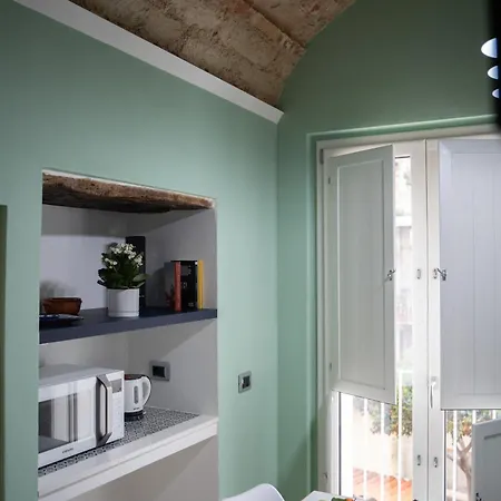 La Casa Sulle Mura Di Vista Mare Tropea