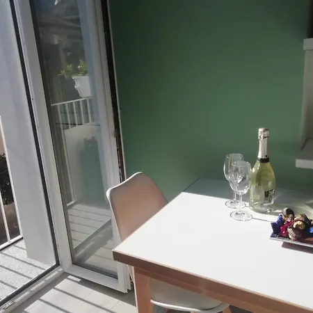 La Casa Sulle Mura Di Vista Mare 아파트 트로페아