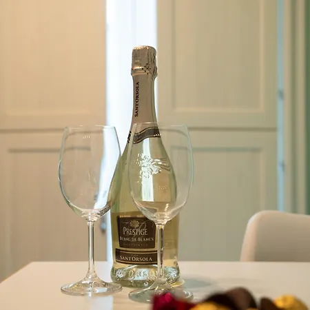 Lägenhet La Casa Sulle Mura Di Vista Mare