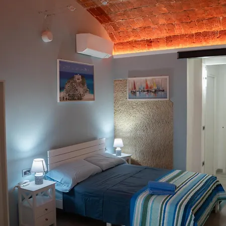 La Casa Sulle Mura Di Vista Mare Διαμέρισμα
