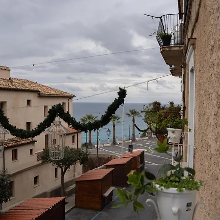 La Casa Sulle Mura Di Vista Mare
