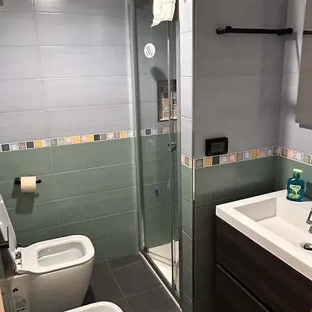 La Casa Sulle Mura Di Vista Mare Διαμέρισμα *