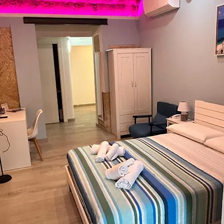 Lägenhet La Casa Sulle Mura Di Vista Mare Tropea