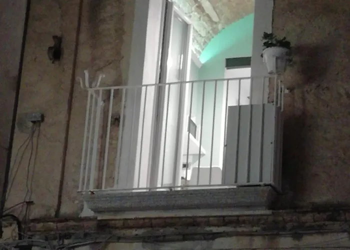 La Casa Sulle Mura Di Vista Mare 特罗佩阿