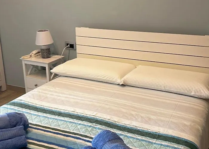 La Casa Sulle Mura Di Vista Mare * 特罗佩阿